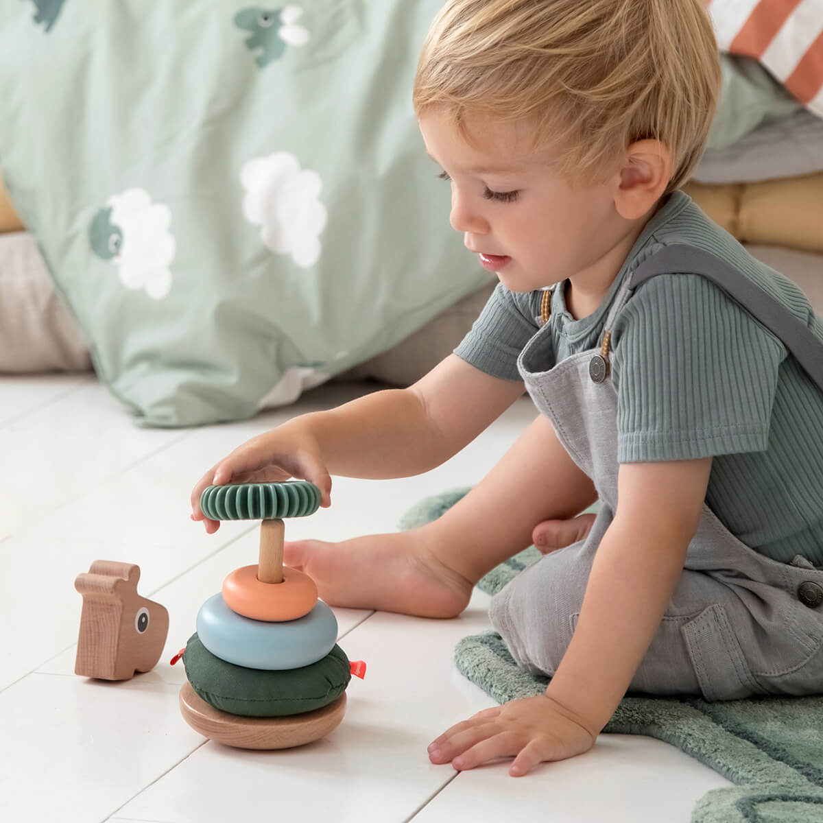 Stapelturm- Raffi Done by Deer