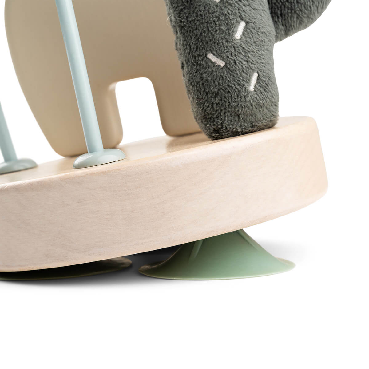 Stick&Stay activity island Lalee Sand Done by Deer