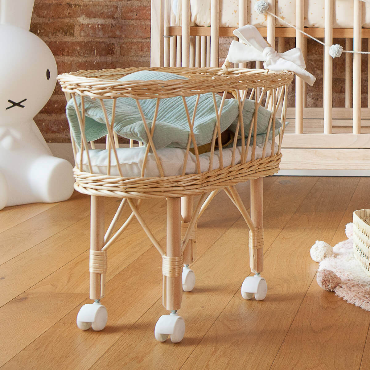 Stubenwagen aus Weide