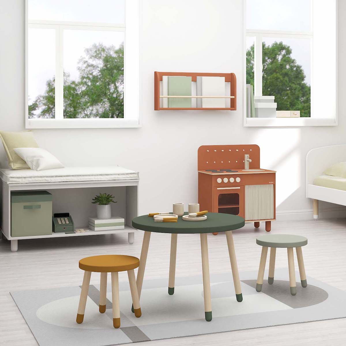 Table DOTS Ø60x47cm Deep green MDF painted top     Ash legs Flexa