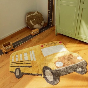 Teppich 130x90cm SCHULBUS Lorena Canals