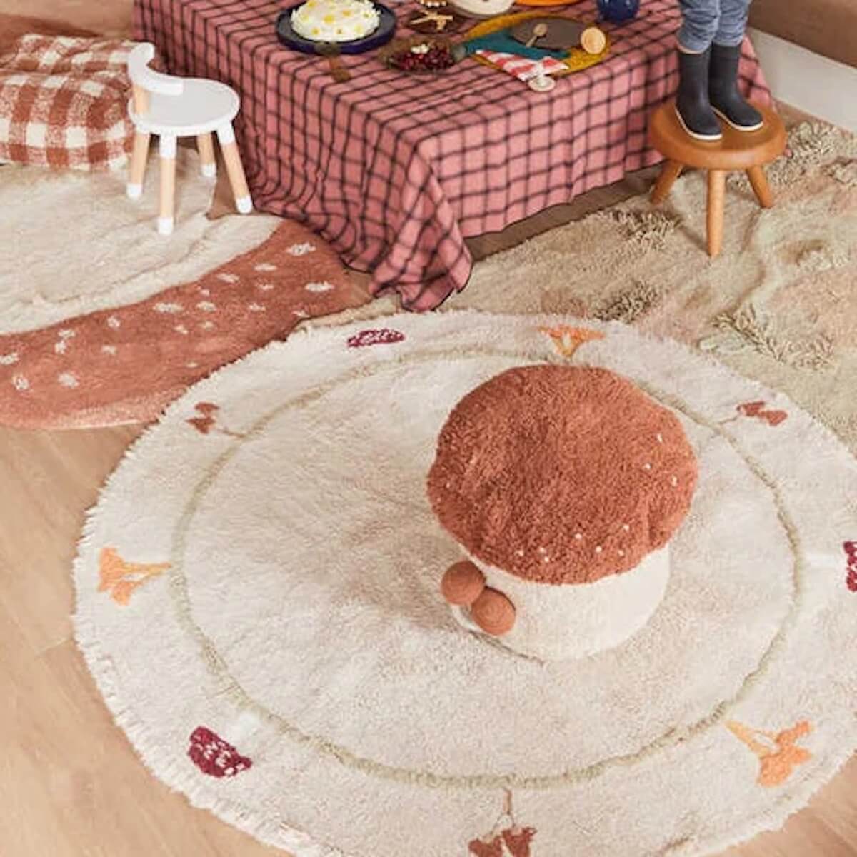 Teppich rund Ø140cm HÜHNE Lorena Canals Natural Olive Honey Ivory Burgundy Toffee