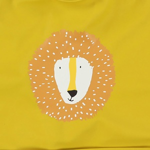 Wasserabweisendes Lätzchen 2-pack Mr. Lion Trixie