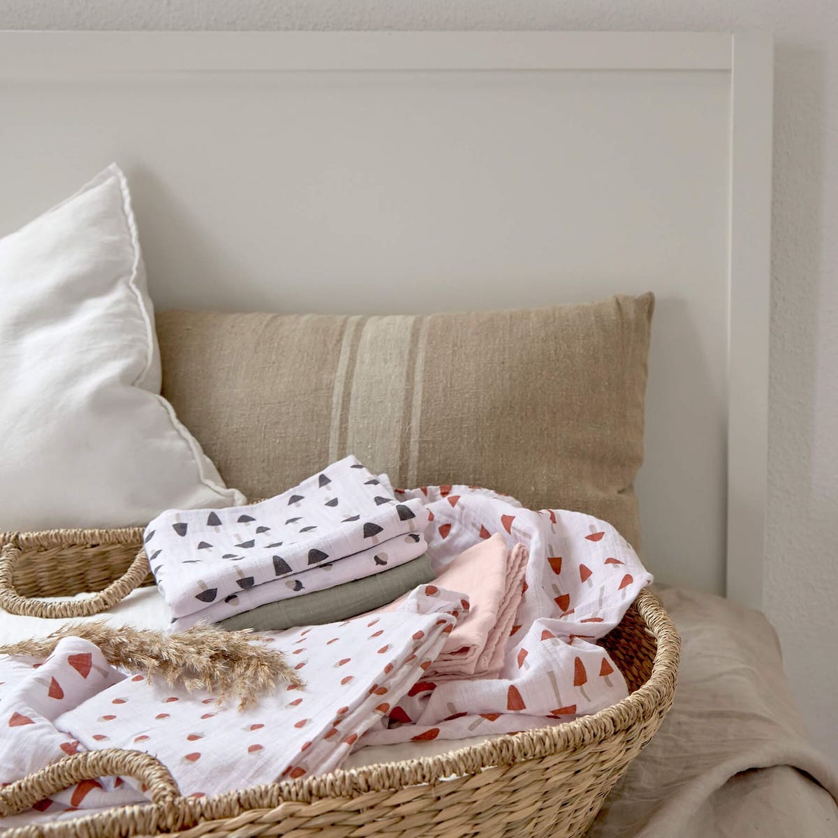 Wickel- und Spucktuch L Little Forest puderrosa 85 x 85 Laessig