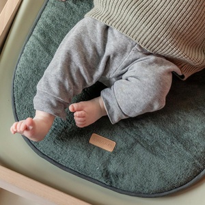 Wickelauflagekissen Nattou grünem Schwamm