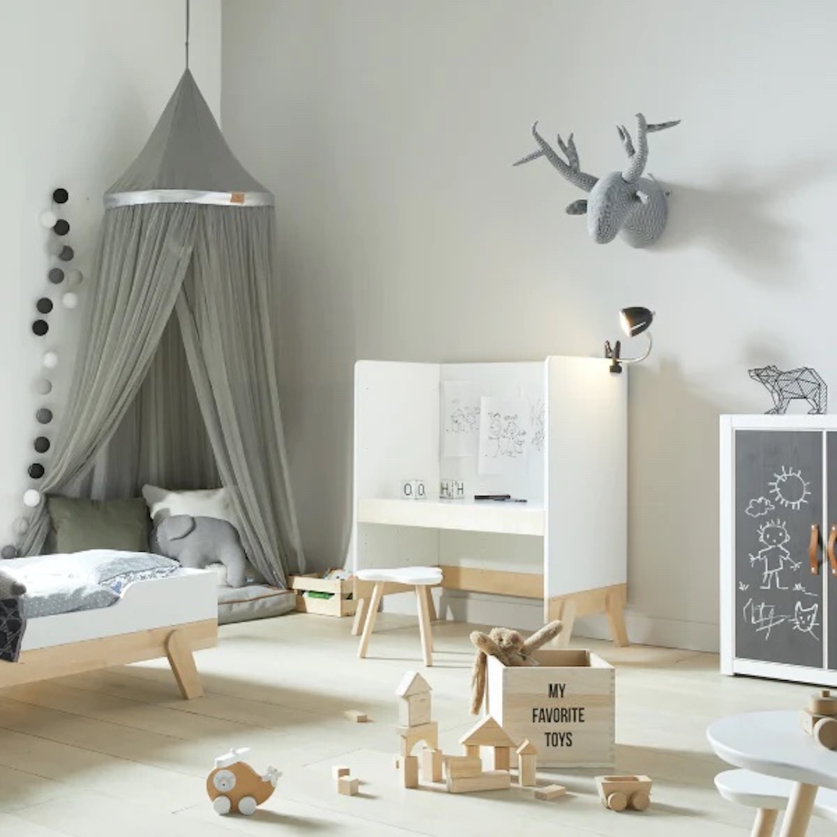 Wickeltisch Mit 2 Schubladen LIFETIME